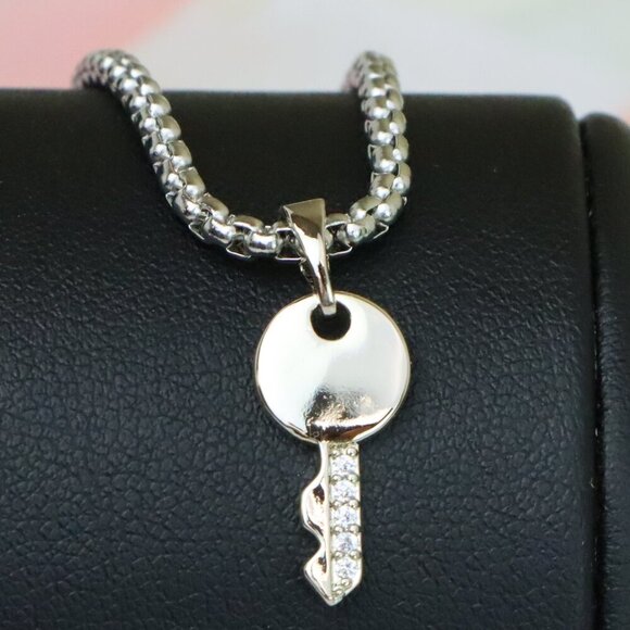 "Stylish Silver Key Design Pendant in Gold Plated Brass, XPPT1630 - Picture 1 of 12